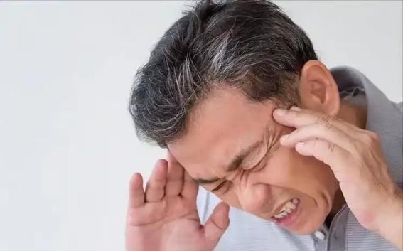 医生提醒：脑血栓恶化的几大症状，早发现早控制