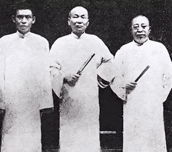 杜月笙的权力之路：从贫苦孤儿到上海滩的黑帮帝国