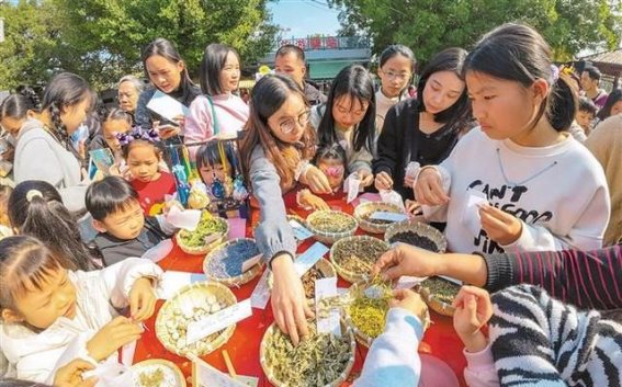 古巷市集里的潮汕烟火气