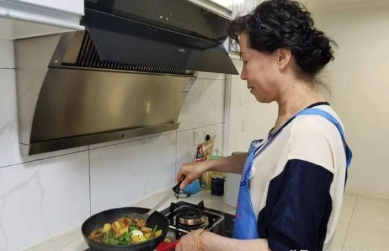冬季饮食调理：选择温补食物，抵御寒冷的秘诀