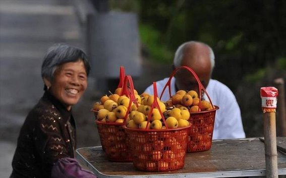 肝不好的人能吃鸡蛋吗？医生提醒：想养肝，这3种蔬果劝你多吃！