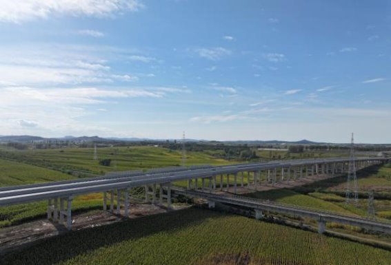 延吉至长春高速公路烟筒山至双阳西段即将通车，助力吉林省经济腾飞