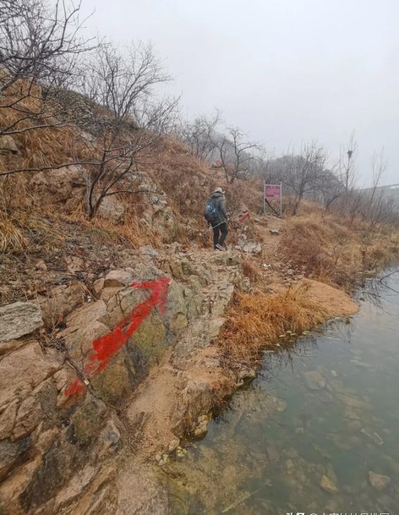 重返五莲山，细雨中的山野之旅