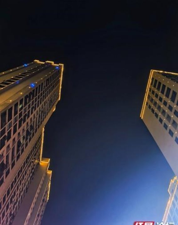 常德夜色：灯火辉煌中的城市韵味