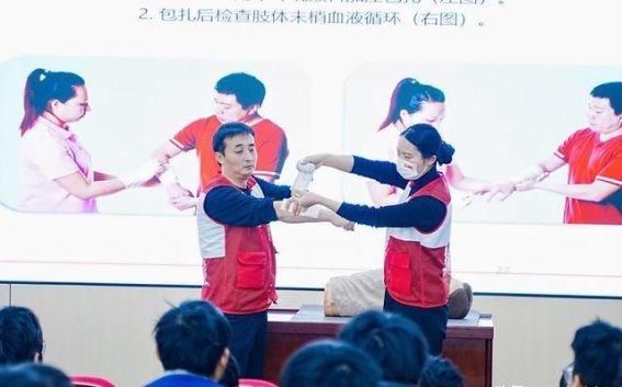 职业健康知识进校园，助力学生打造健康未来