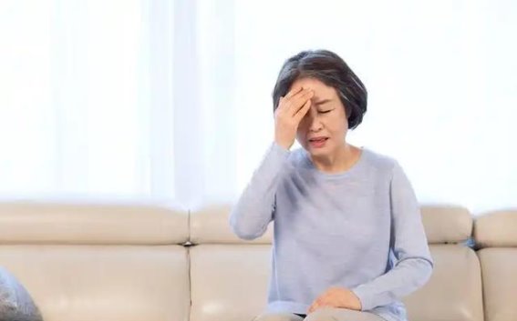 比糖和盐更可怕的调味剂，可能是你每天都在吃的东西