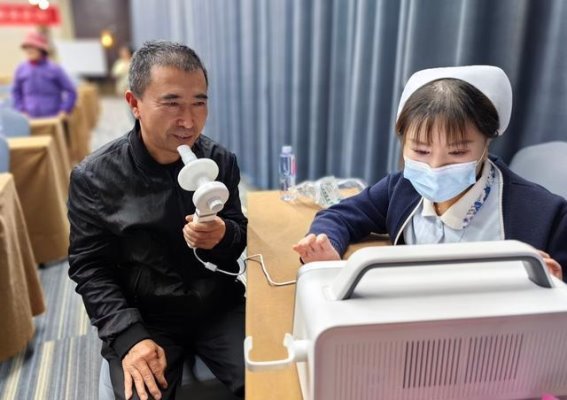 前园社区健康科普讲座：老年人慢阻肺防治知识进万家