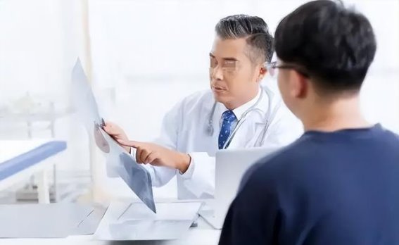 一名天津男子血管重度狭窄，1年后奇迹般斑块消失，医生揭秘成功的三大关键