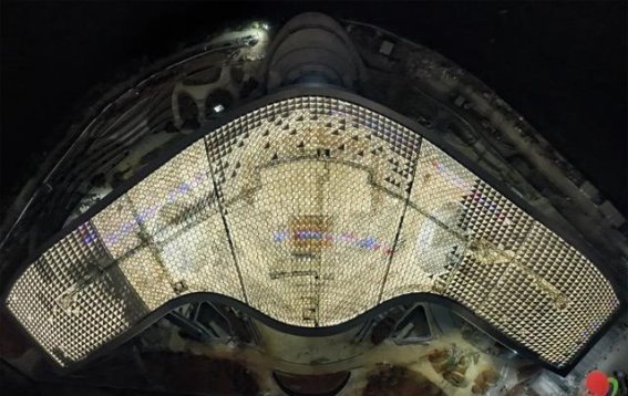 湛江文化中心璀璨亮灯，城市新地标初现风采