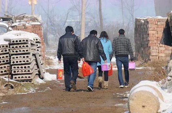 亲情无需用金钱来衡量