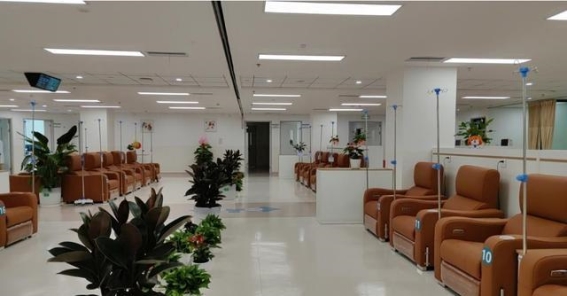四川省肿瘤医院天府院区日间内科治疗区开诊：提升肿瘤患者就医体验的新模式