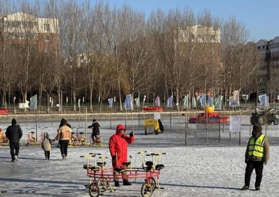 长春公园冰雪乐园开园，尽享冰雪冬日乐趣