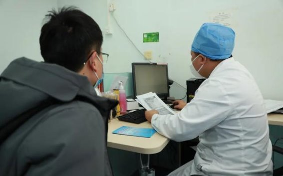 动动舌头，激活大脑：三种舌部锻炼方法，助力大脑健康