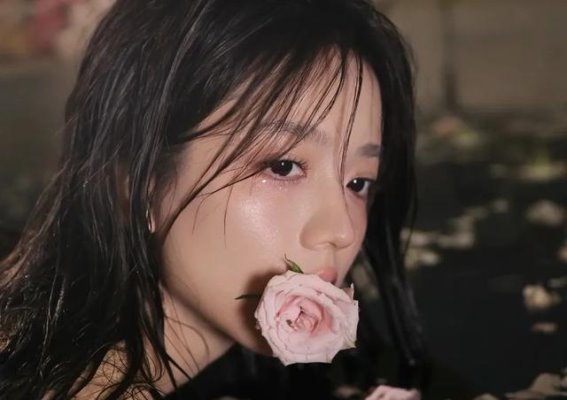 离婚半年，再见竟是在她工作的会所，彼时她已跌入人生低谷