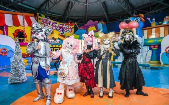 武汉极地海洋公园的魔法秋日盛典