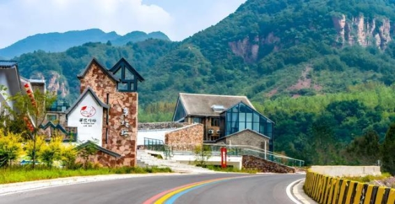 太行一号旅游公路：山水与历史的双重交响