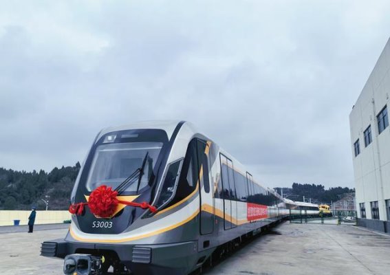 成资两地跨城地铁开通：打破距离，实现同城梦想