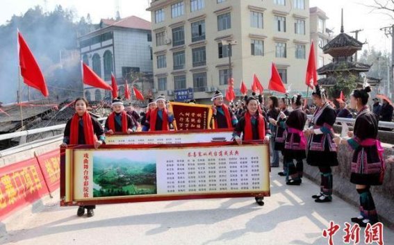 三江侗乡戏台庆典：民族风情尽展