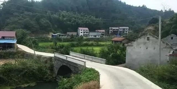 一次悲剧的启示：四川一家五口在云南旅游全遇难