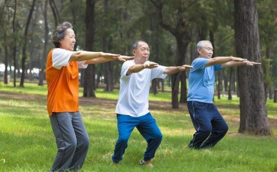五十岁后，别再“静养”，运动才是长寿的关键