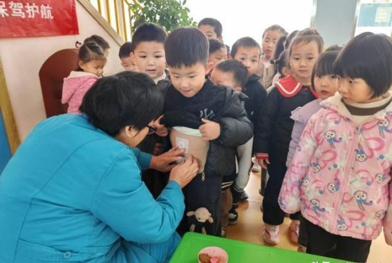 中医药文化进校园，护航幼儿健康成长
