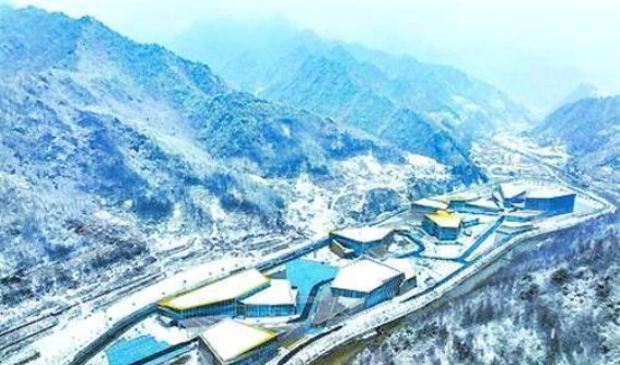 冬日青龙山的神秘与诗意