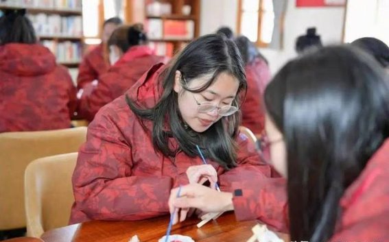 春光乍泄，女神节的温暖与欢笑：鸡公山景区活动纪实