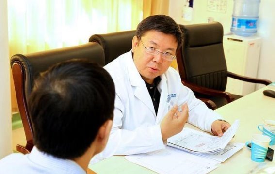 吃完饭犯困的背后：血糖升高并非唯一原因，这三种疾病也可能是信号！