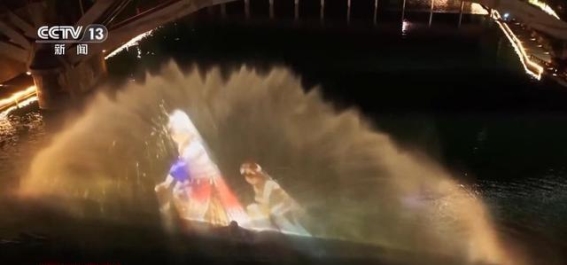 灯火璀璨的中国年：春节夜游的光影魅力