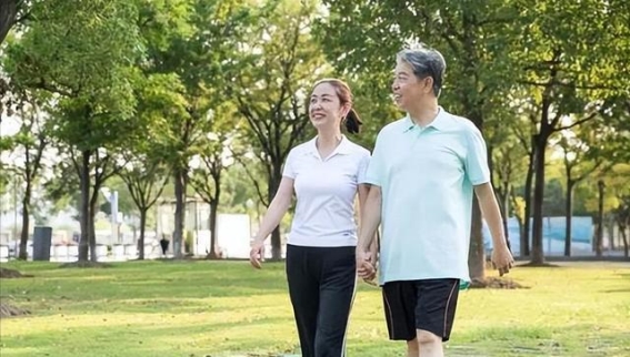 60岁后体重管理新认知：健康长寿的关键是保持适当体重