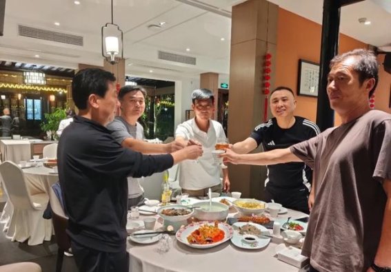 姑苏情缘：兄弟六日行