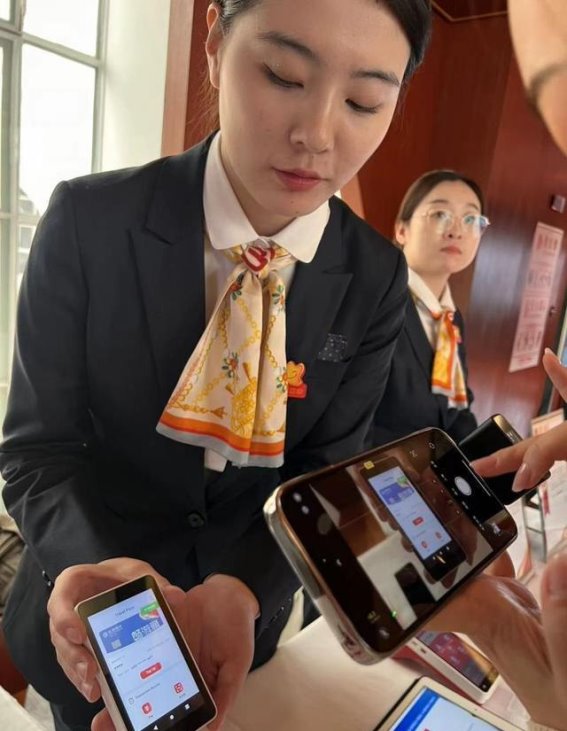 北京推出“畅游通”与“幂方卡”，为外国游客打造无缝支付与通信体验