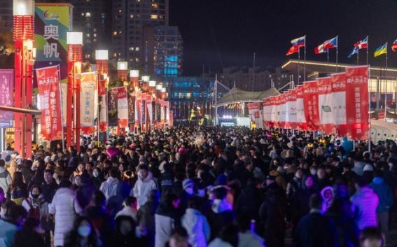 跨年之夜，青岛奥帆中心共迎2025